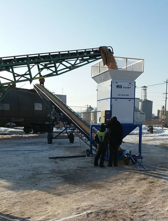 哈爾濱電動(dòng)流量秤裝車 哈爾濱電動(dòng)流量秤裝車